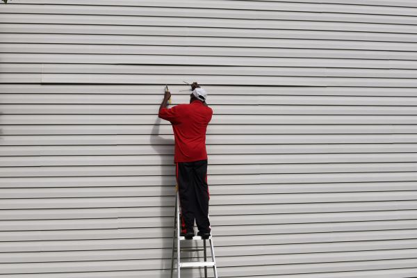 Loose Siding Repair in Mill Valley
