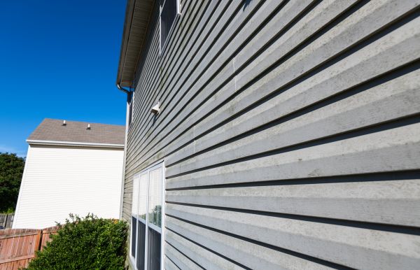 Vinyl Siding Panel Replacement in Mill Valley